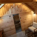 Rozic Apartament *
