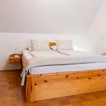 Rozic Apartman Bohinji-tó