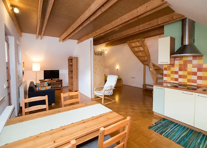 Rozic アパート *